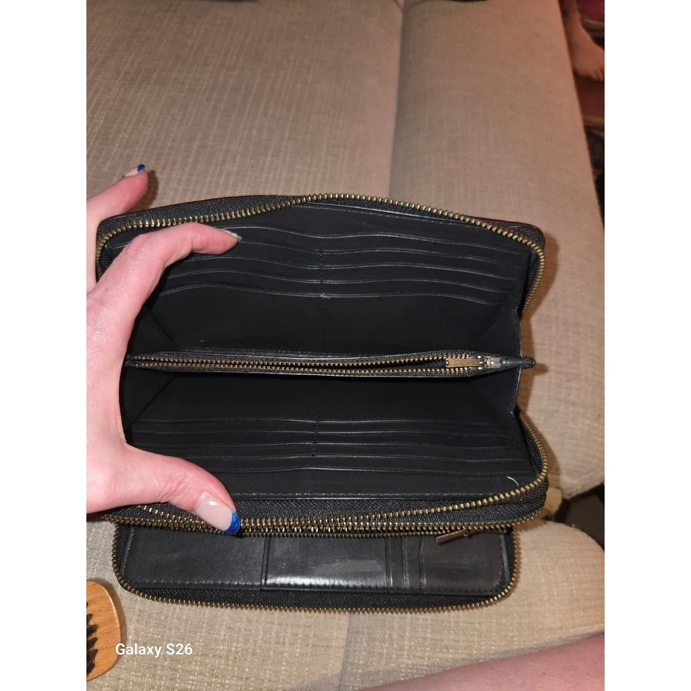 58. Coach F87104 Double Zip Travel Organizer Black Pebble Leather Wallet